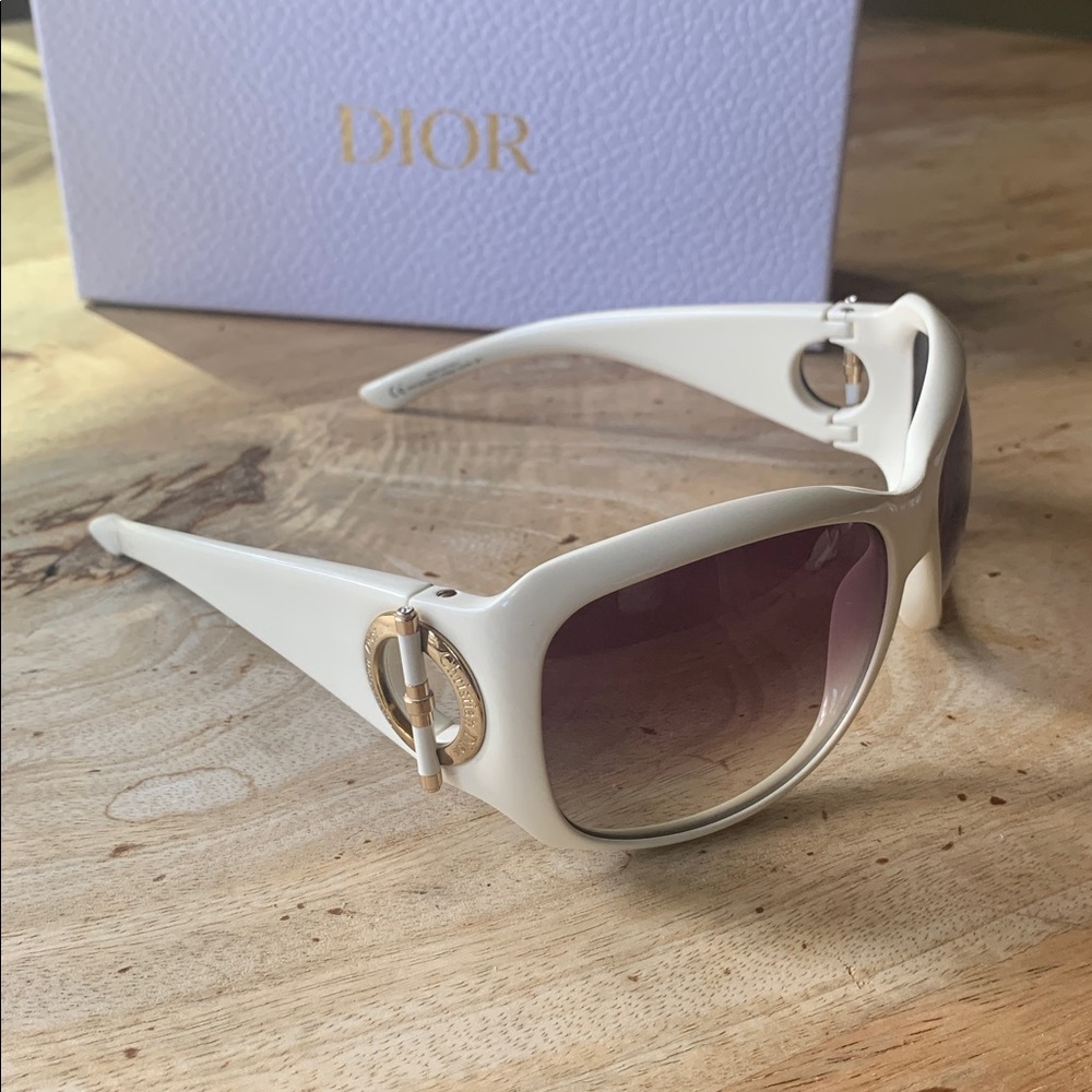 DIOR Cream Sunglasses with Gold Accent - Picture 8 of 13